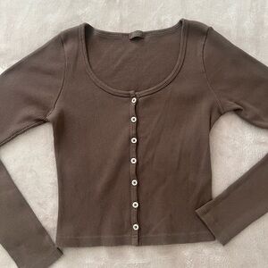 Brandy Melville John Galt Brown Ribbed Button-Front Long Sleeve Top
